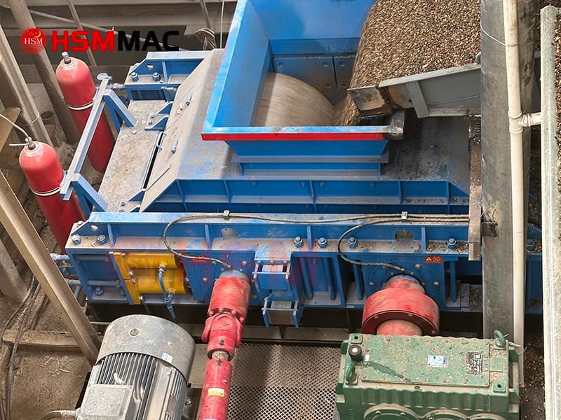 Roll crusher working site Roll crusher working site
