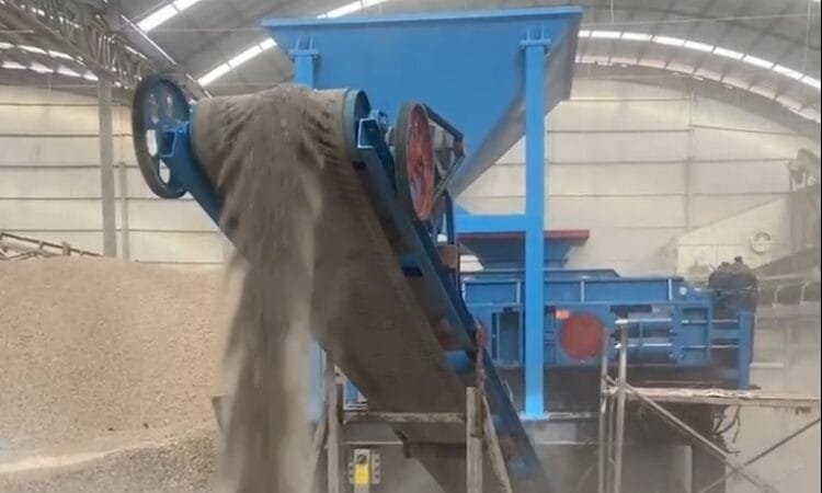 Mobile Roll Crusher Site