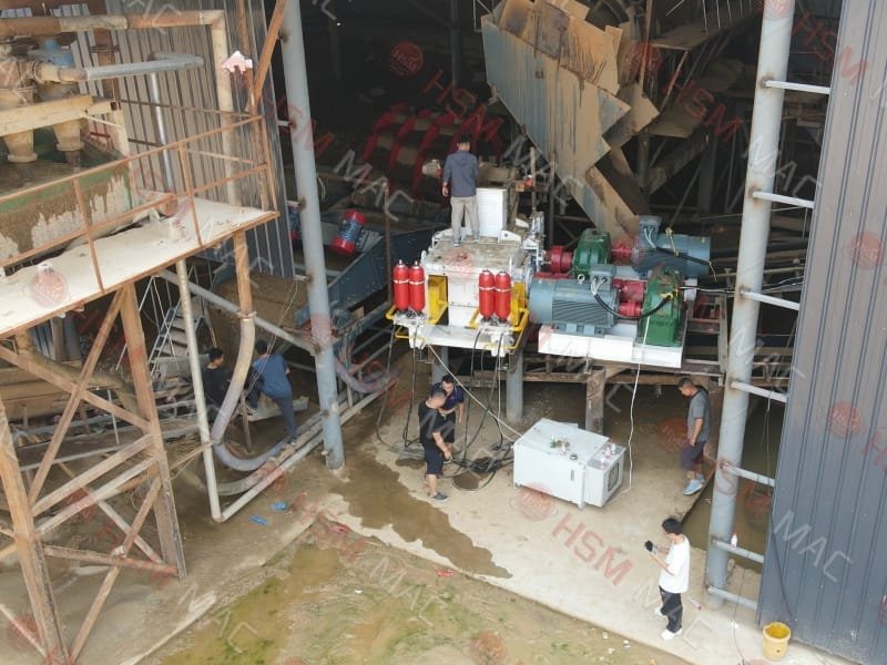 High-Pressure Grinding Roll Crushing Site High-Pressure Grinding Roll Crushing Site