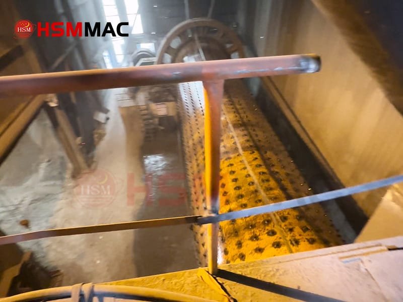 The crushed cement raw materials can be fed directly into the ball mill The crushed cement raw materials can be fed directly into the ball mill
